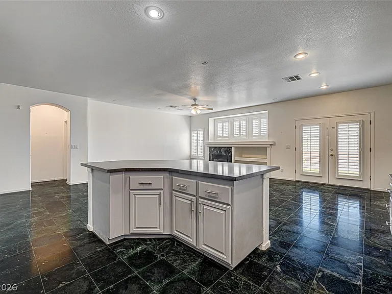 900 Royal Plum Ln — Photo 25