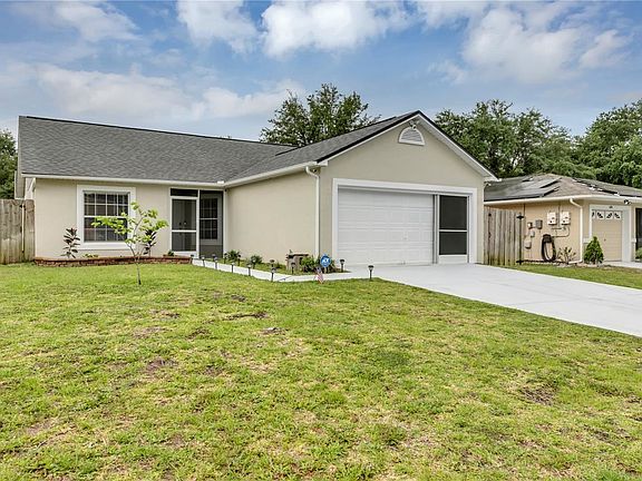 3rd image of 2636 Winchester Cir
