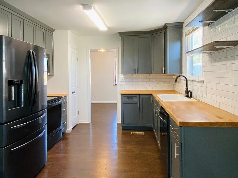 5403 Georgia Ave — Photo 2