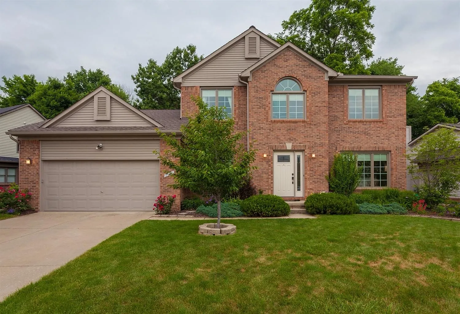 2826 Leslie Park Cir photo 1