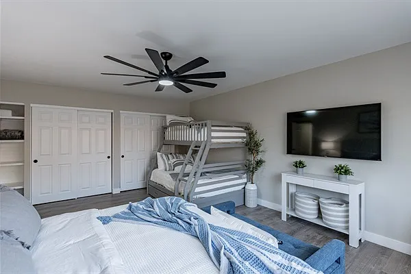 5619 S Admiralty Ct #E — Photo 25