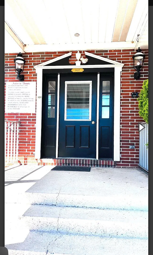 Willow Park Apartments — Photo 1