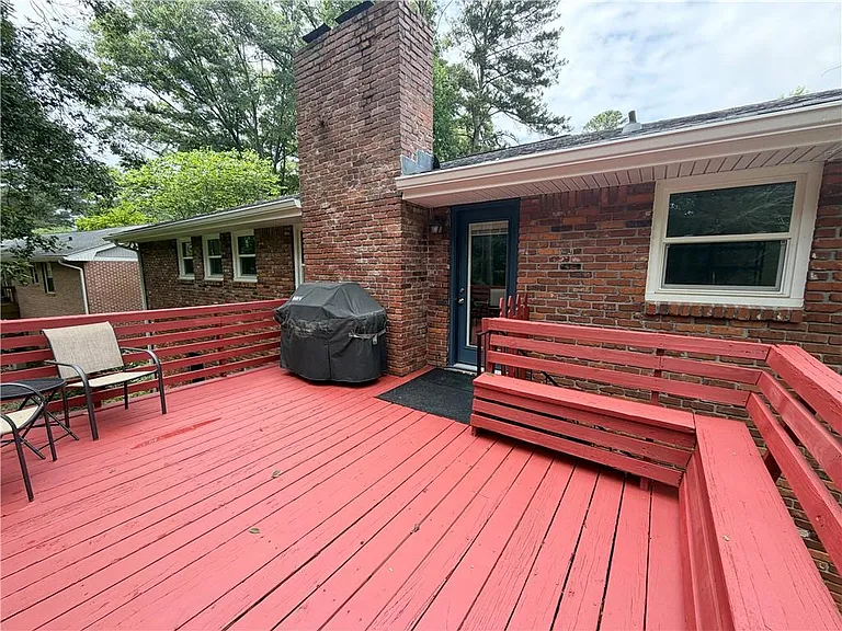 4135 Hideaway Dr — Photo 3