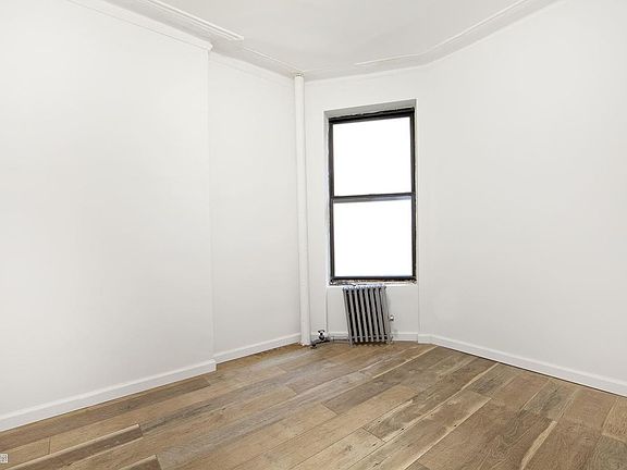 5th image of 439 W 48th St APT 4E
