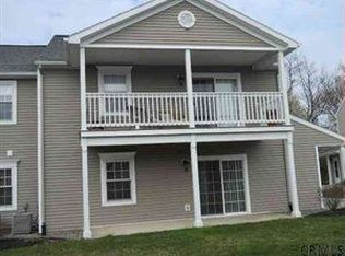 404 Evergreen Pl, Rensselaer, NY 12144