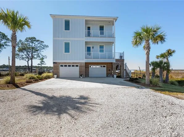 559 Lemoyne Dr, Dauphin Island, AL 36528
