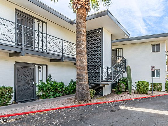 3rd image of 3242 E CAMELBACK Road #102