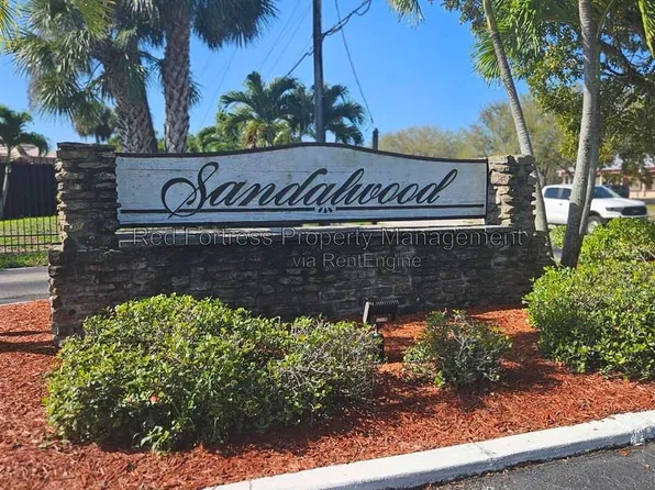 12918 Meadowood Ct, Fort Myers, FL 33919
