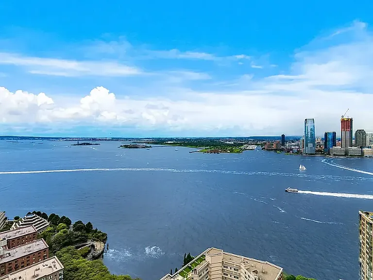 200 Rector Pl #26L — Photo 12