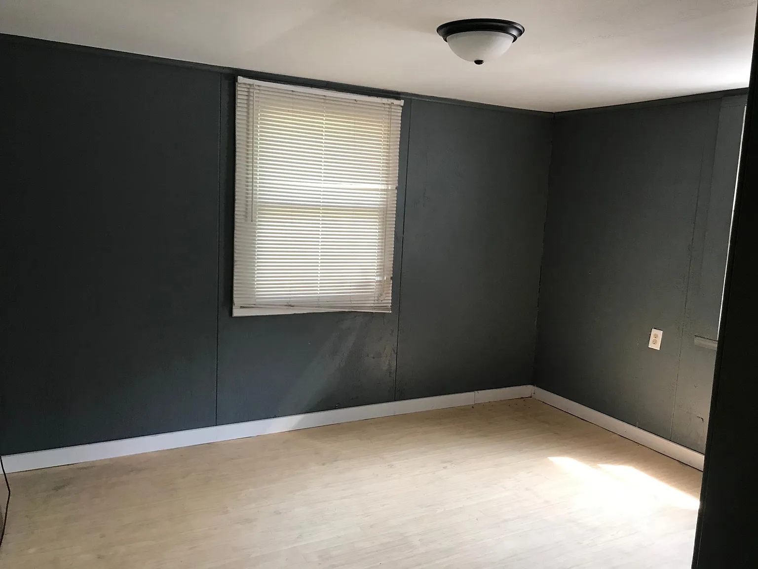 2413 Fielding Dr — Photo 3
