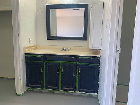4th image of 3151 W Celica Cir