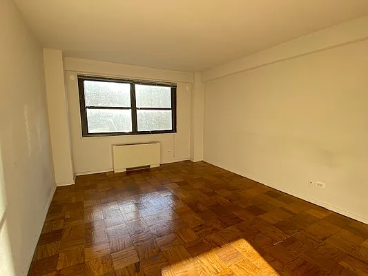 Rented by REAL New York | media 20