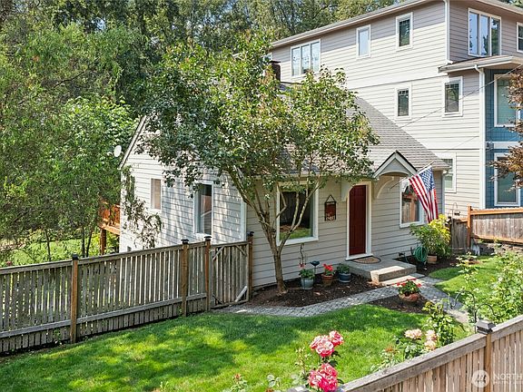 2nd image of 18011 18005 83rd Avenue NE