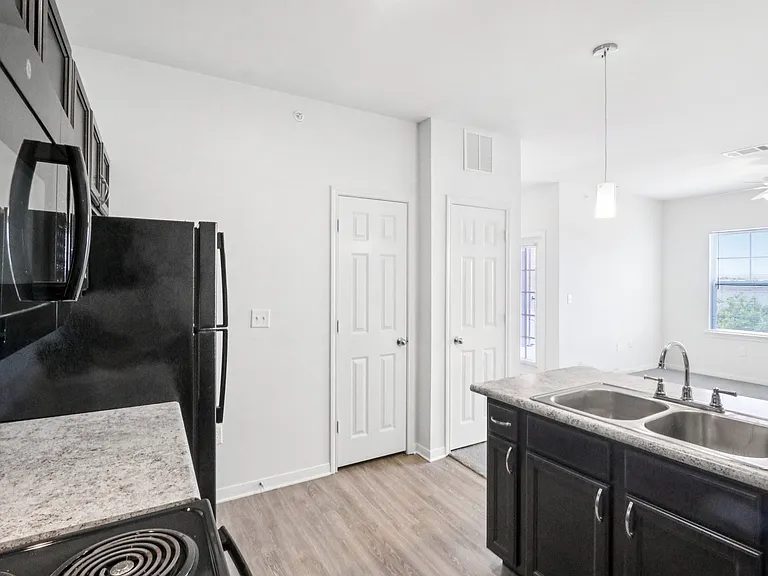 Tuckaway Apartment Homes — Photo 34