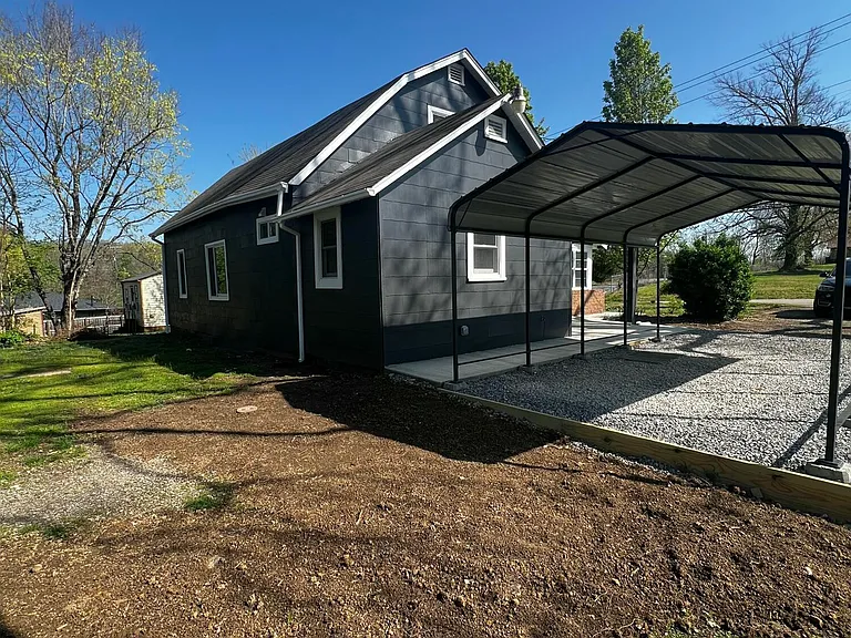 1801 Woodson Dr — Photo 44