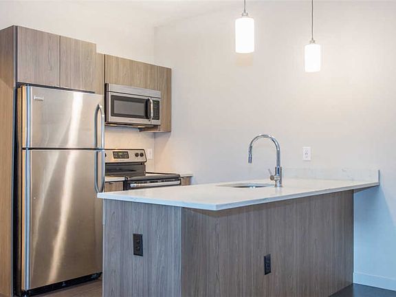 4th image of 361 Newark Ave #307