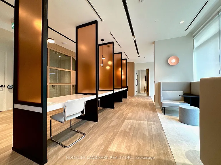 10 Oak St #801 — Photo 13