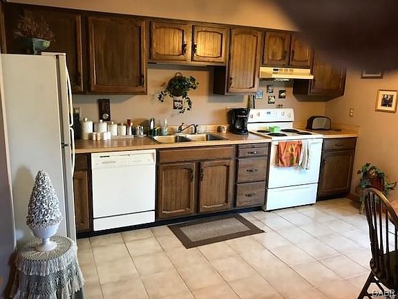 4th image of 1246 Hollowbrook Dr
