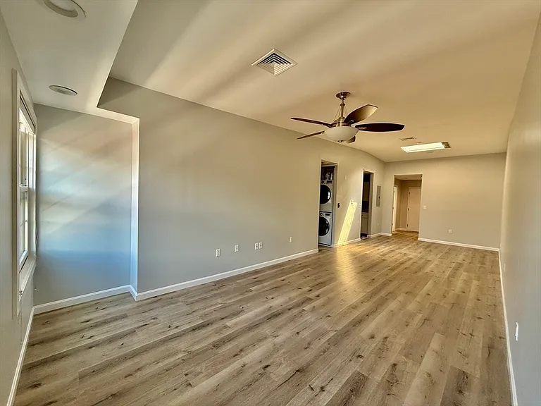10 Weston Ave #41 — Photo 8