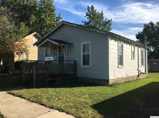 512 W Washington St, Mount Sterling, IL 62353