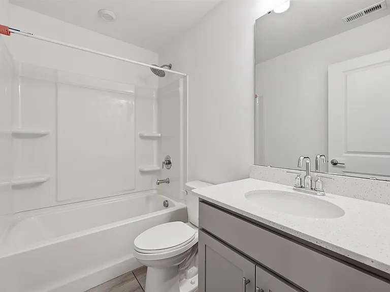 16401 Leading St — Photo 18