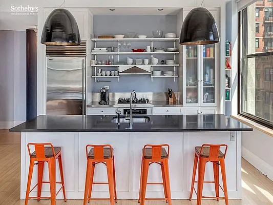 Rented by Sotheby's International Realty | media 30