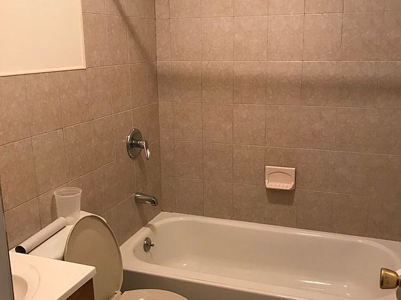 3rd image of 22132 Edmore Ave #2