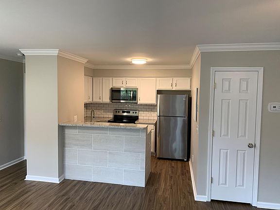 4th image of 2928 Mulberry Ln Unit C