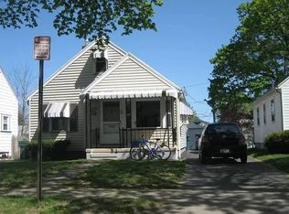 98 Westview Ter, Rochester, NY 14620