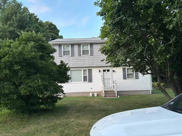 7 Boardman Ln, Attleboro, MA