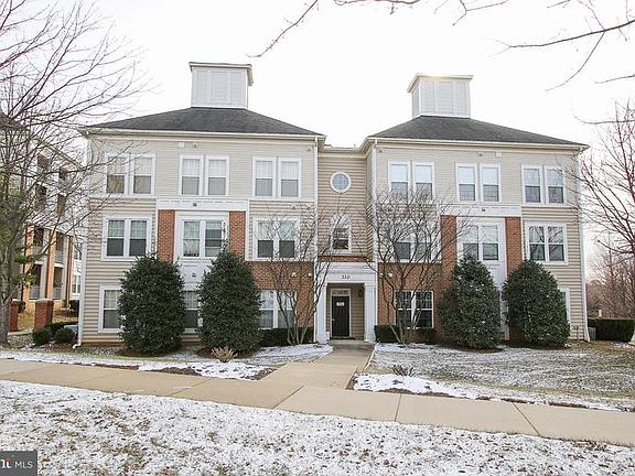 3rd image of 110 Watkins Pond Blvd #1-201
