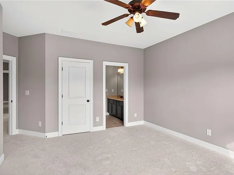 2607 Lulworth Ln — Photo 39