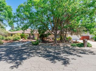 1547 E Fallbrook Ave, Fresno, CA 93720