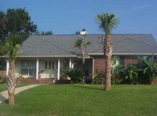 5550 Shadow Grove Blvd, Pensacola, FL 32526