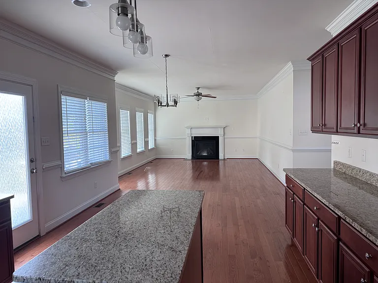 2912 Bayfront Way — Photo 6