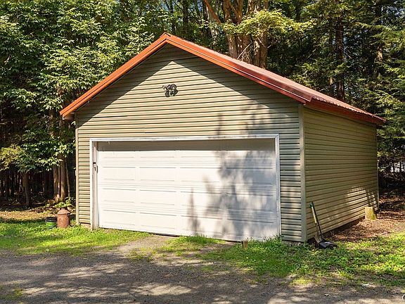 3rd image of 263 Morey Rd