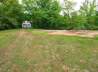 227 Valley Dell Dr, Fenton, MO 63026