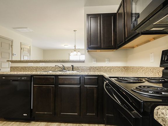 5th image of 45 Piedmont Pl
