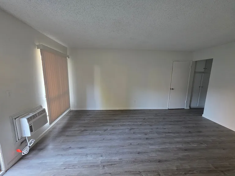 660 S Glassell St #95 — Photo 6