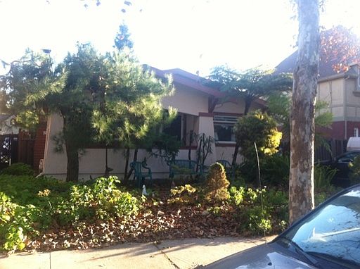 1st image of 956 Willow Glen Way