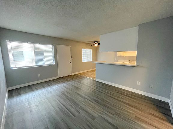 4th image of 4200-4212 E 10th St #2