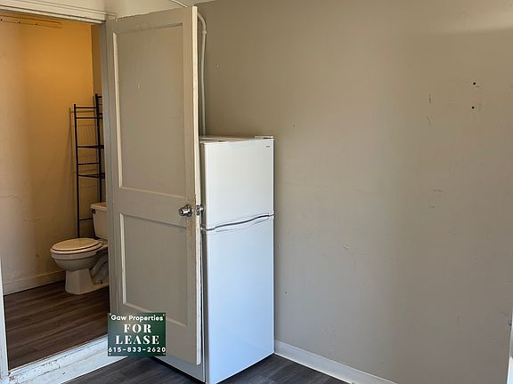 5th image of 3236 Clarksville Pike #B