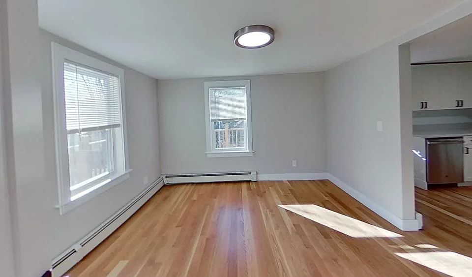 2nd image of 52 Hemman St #Brr