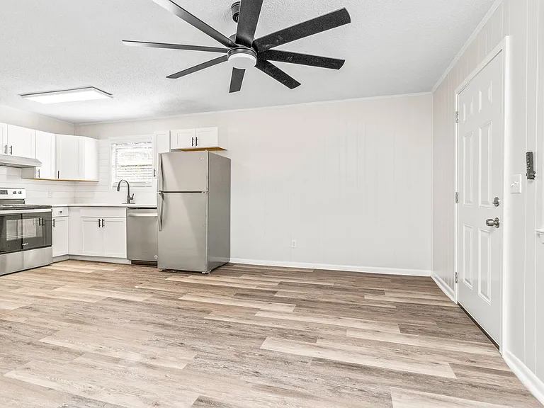 6631 Magnolia St — Photo 13