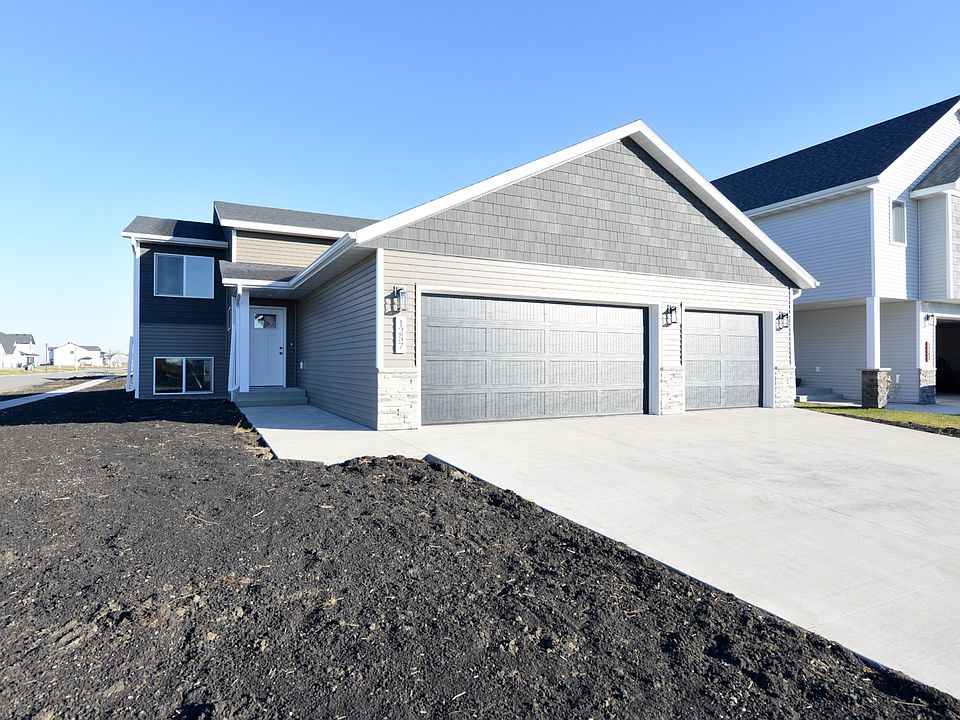 1st image of 1257 Marlys Dr W