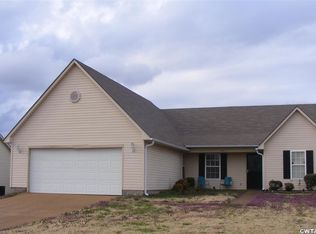 205 Middle School Rd, Jackson, TN 38305