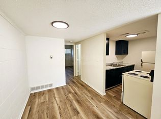 1517 Oxford Pl #18, Manhattan, KS 66502