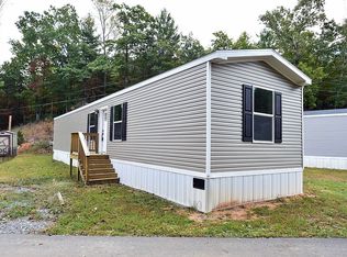 5183 Yellow Mountain Rd, Roanoke, VA 24014