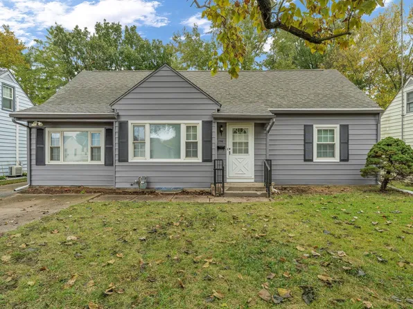 1744 SW Atwood Ave, Topeka, KS 66604