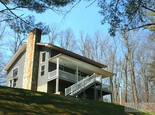 200 Locust St, Newland, NC 28657